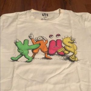 UNIQLO x KAWS T-shirt